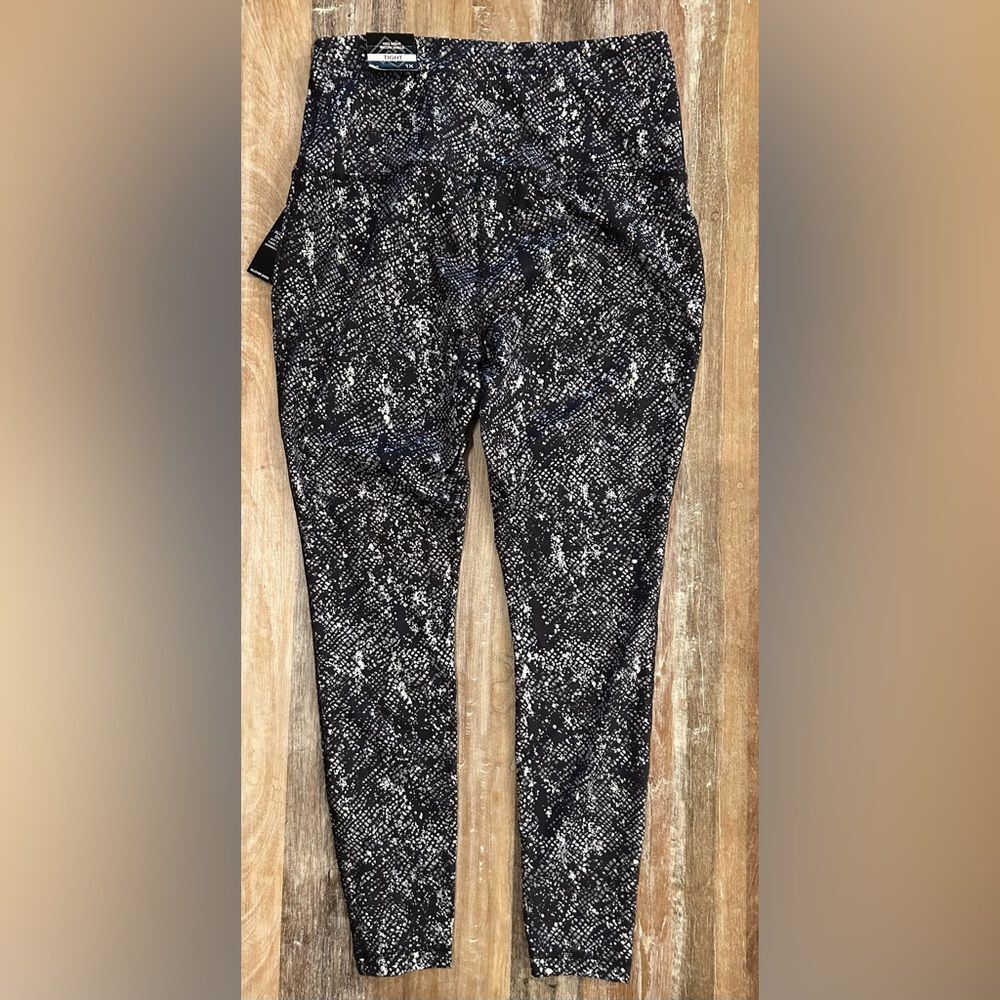 ZELOS Black Snake Patterned Leggings, Size 1X NWT